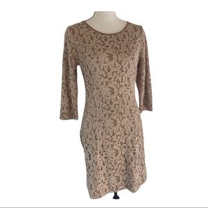 3/$25 Skies Are Blue taupe lace dress size medium NWT